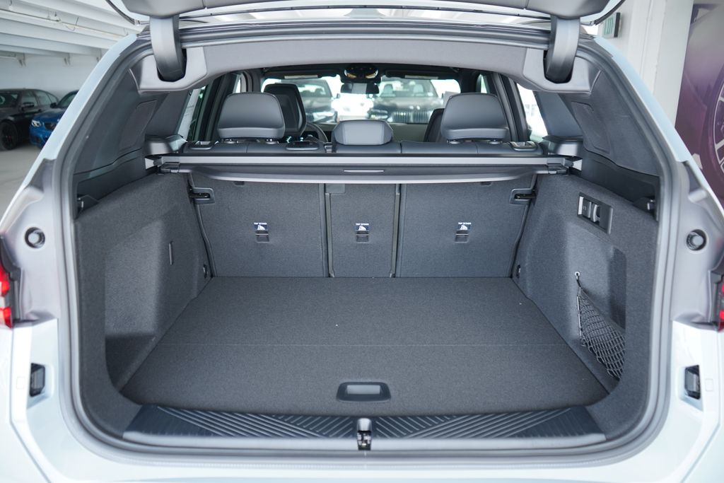 Thumbnail: 2026 BMW X3 - 17