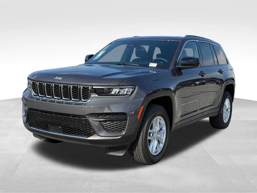 Baltic Gray Metallic Clearcoat 2026 Jeep Grand Cherokee SUV / Crossover 4X2 8-Speed Automatic