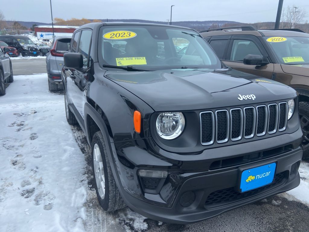 2023 Jeep Renegade Latitude 4WD