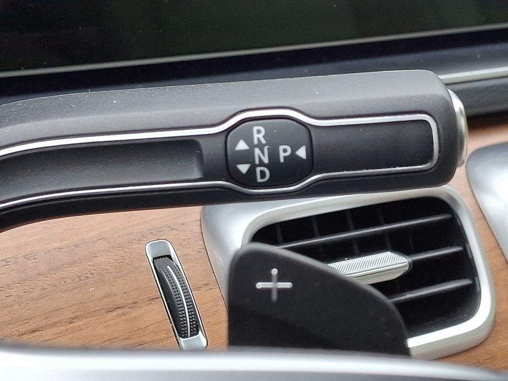 Thumbnail: 2022 Mercedes-Benz GLS - 15