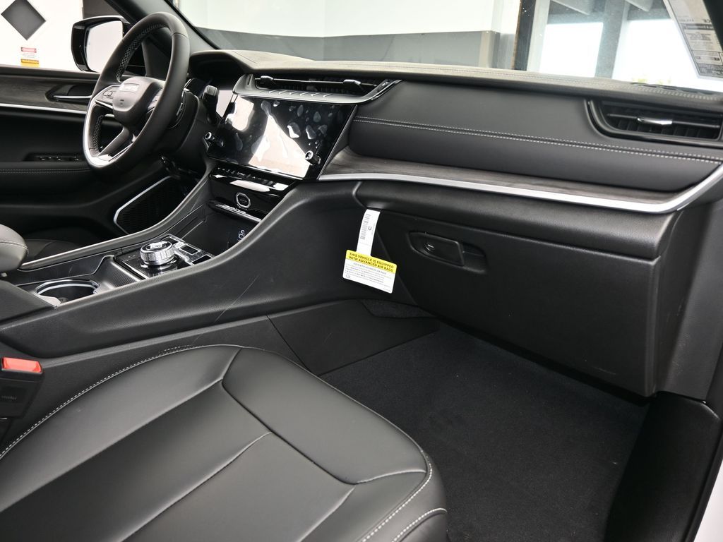 New 2026 Bright White Clearcoat Jeep Limited image 40