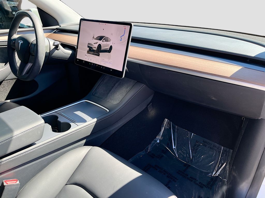Used 2024 White Tesla Performance image 27