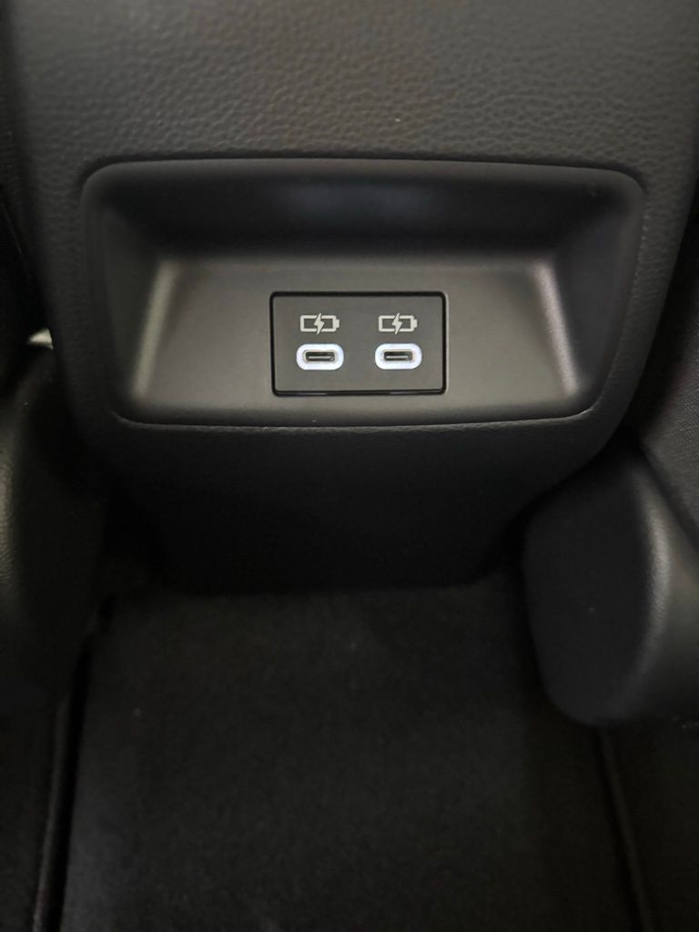 Thumbnail: 2025 Toyota Corolla - 24