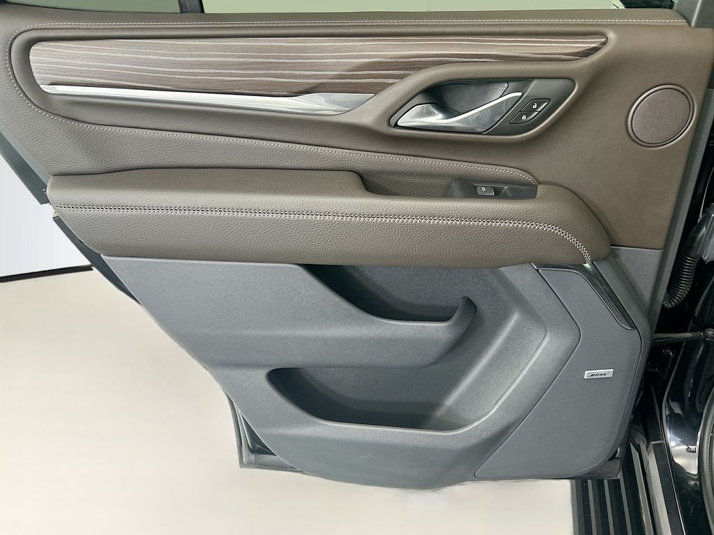 Thumbnail: 2024 GMC Yukon - 25