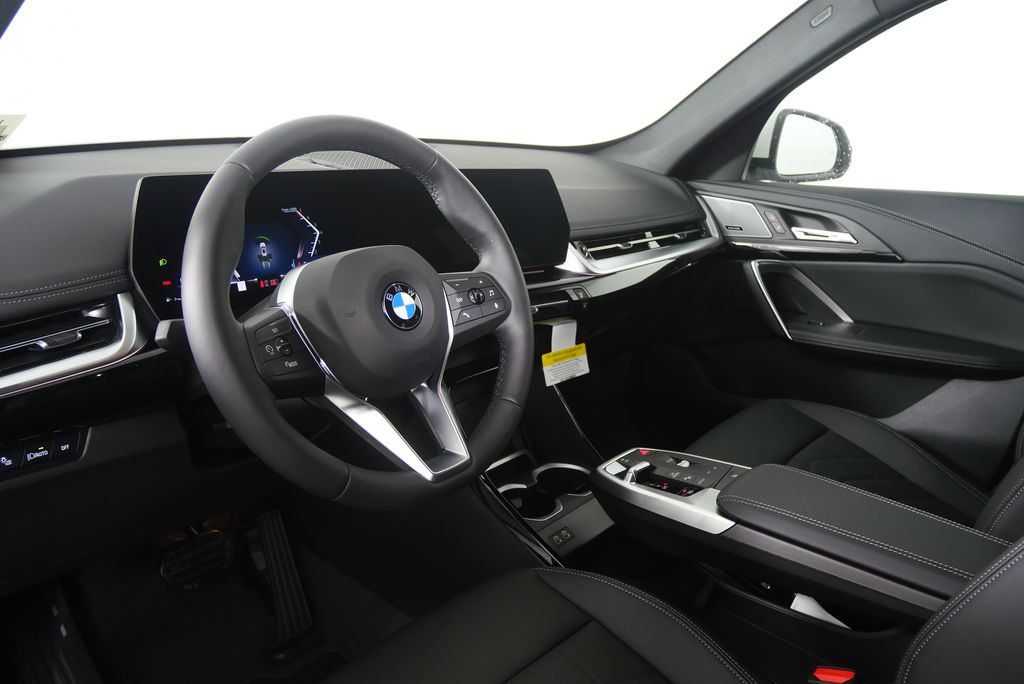 Thumbnail: 2026 BMW X1 - 13