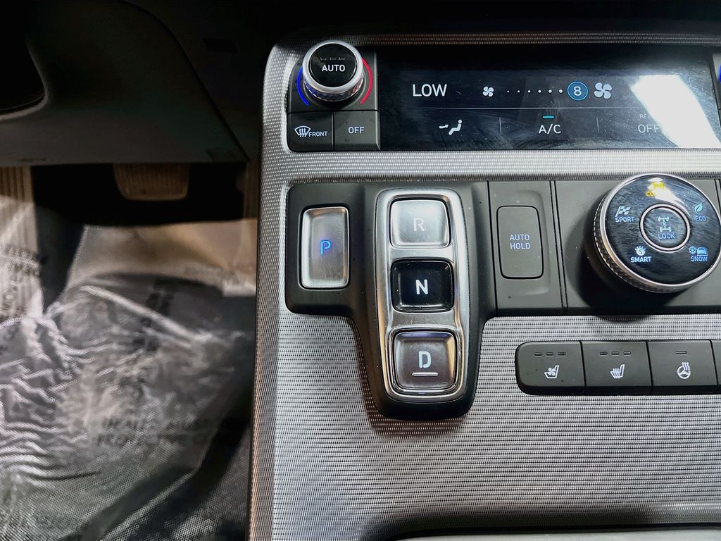 Used 2023 Hyper White Hyundai Calligraphy image 17