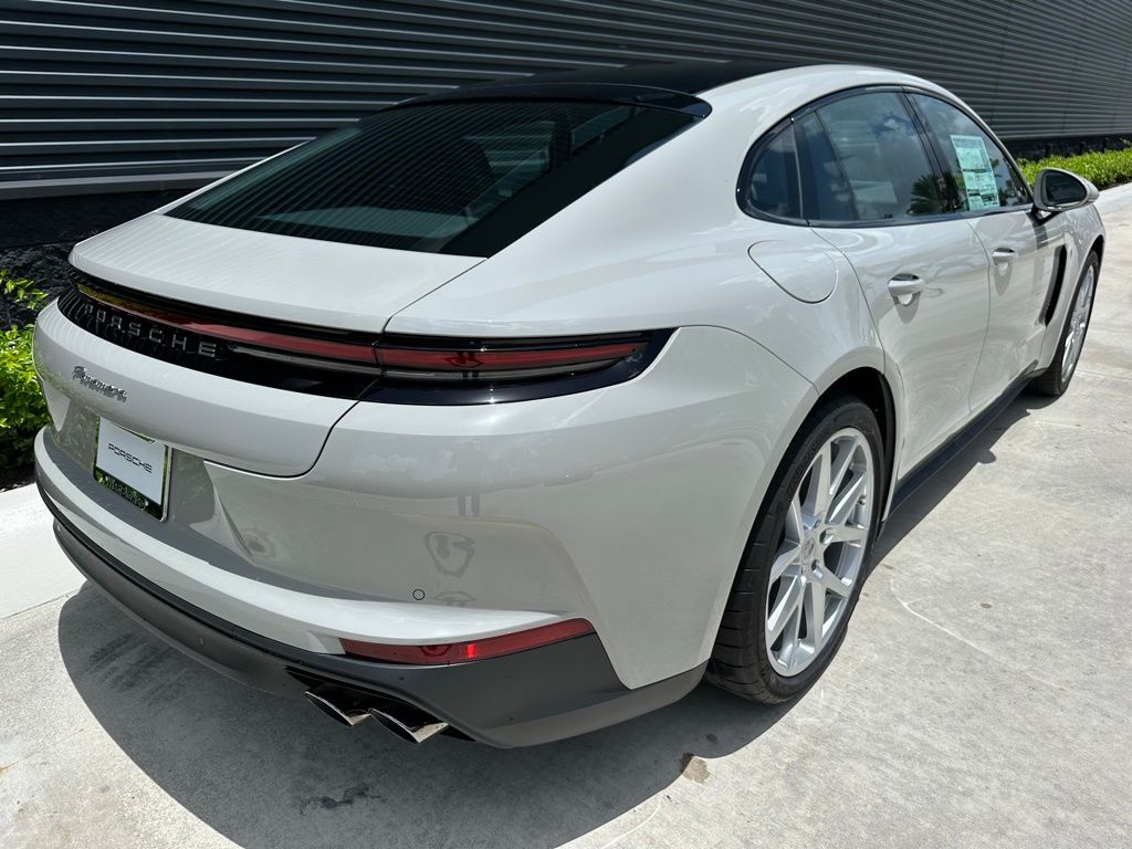 Thumbnail: 2025 Porsche Panamera - 9