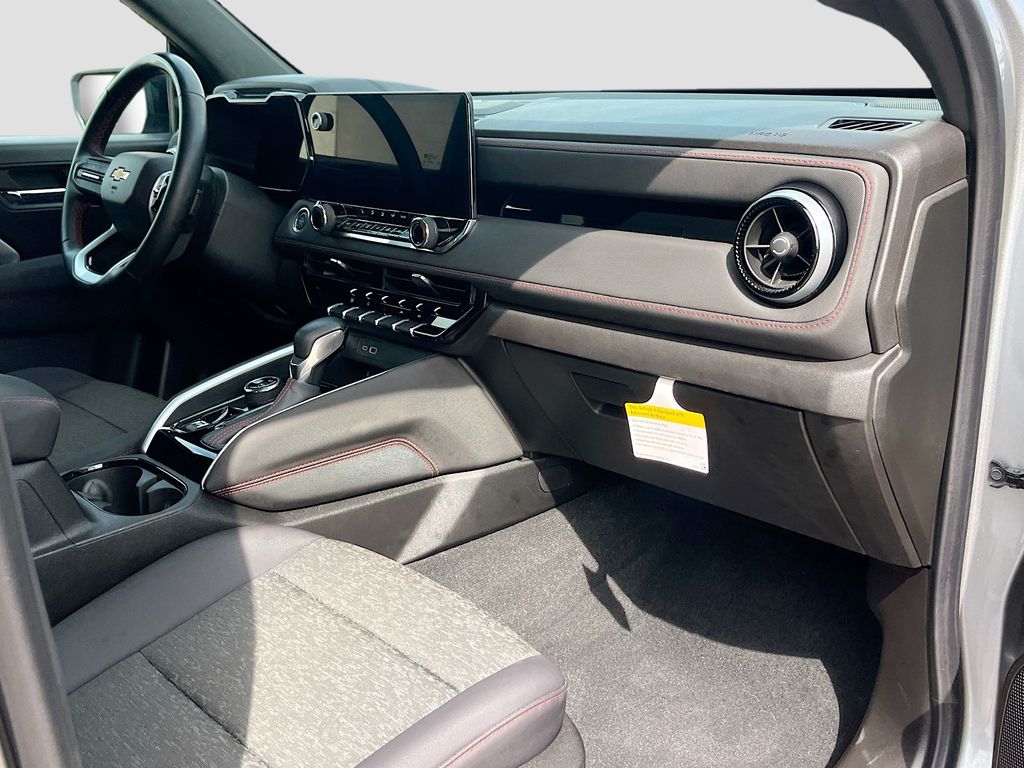 Used 2024 Gray Chevrolet Z71 image 30