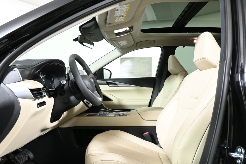 2025 INFINITI QX60 Luxe 3