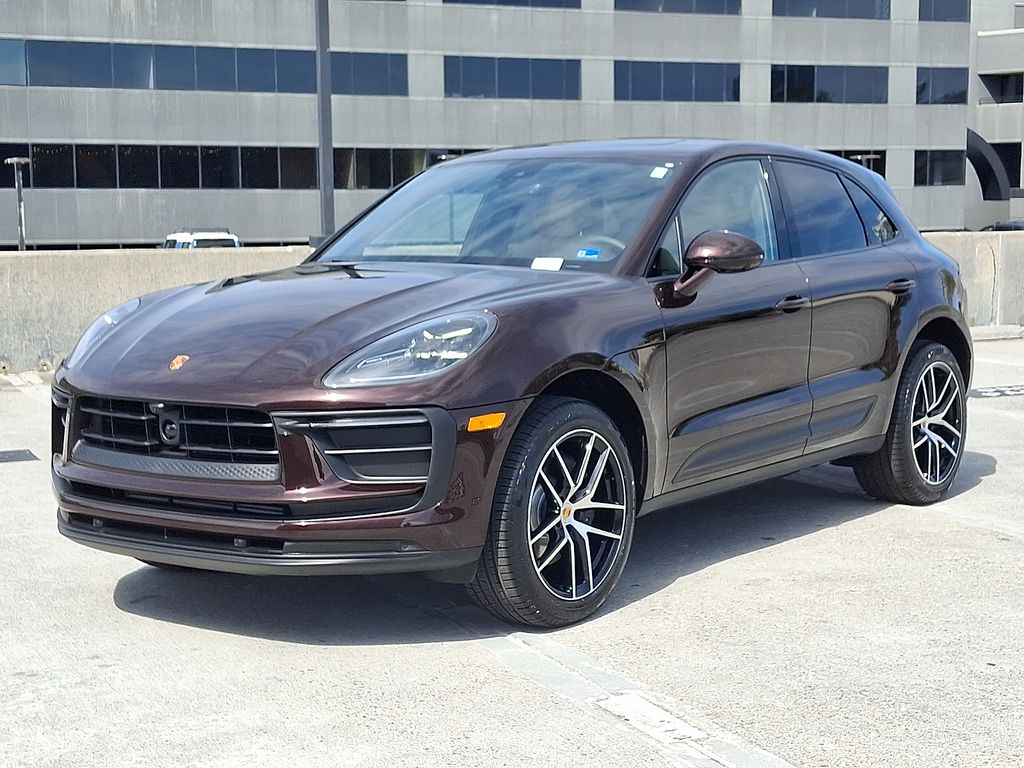 Thumbnail: 2026 Porsche Macan - 1
