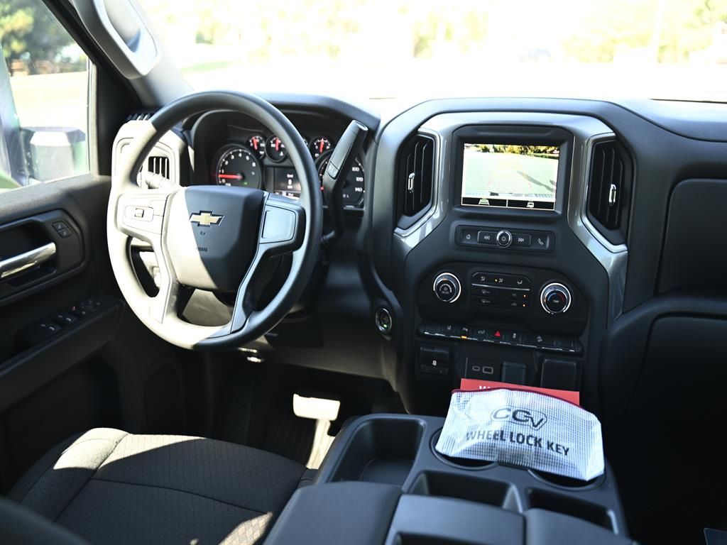 ChevroletSilverado 2500HD24