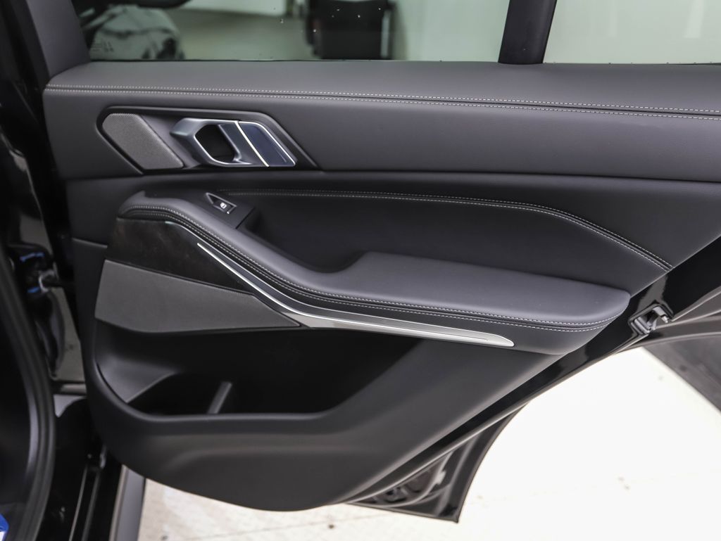 2026 BMW X5 xDrive40i 24