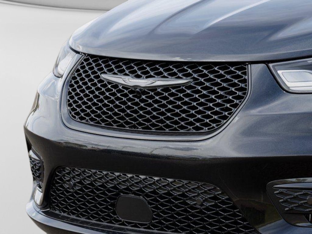 2026 Chrysler Pacifica Limited Black at South Hills CDJR