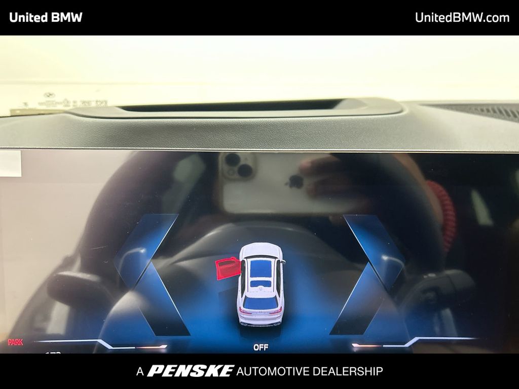 Thumbnail: 2026 BMW X7 - 15
