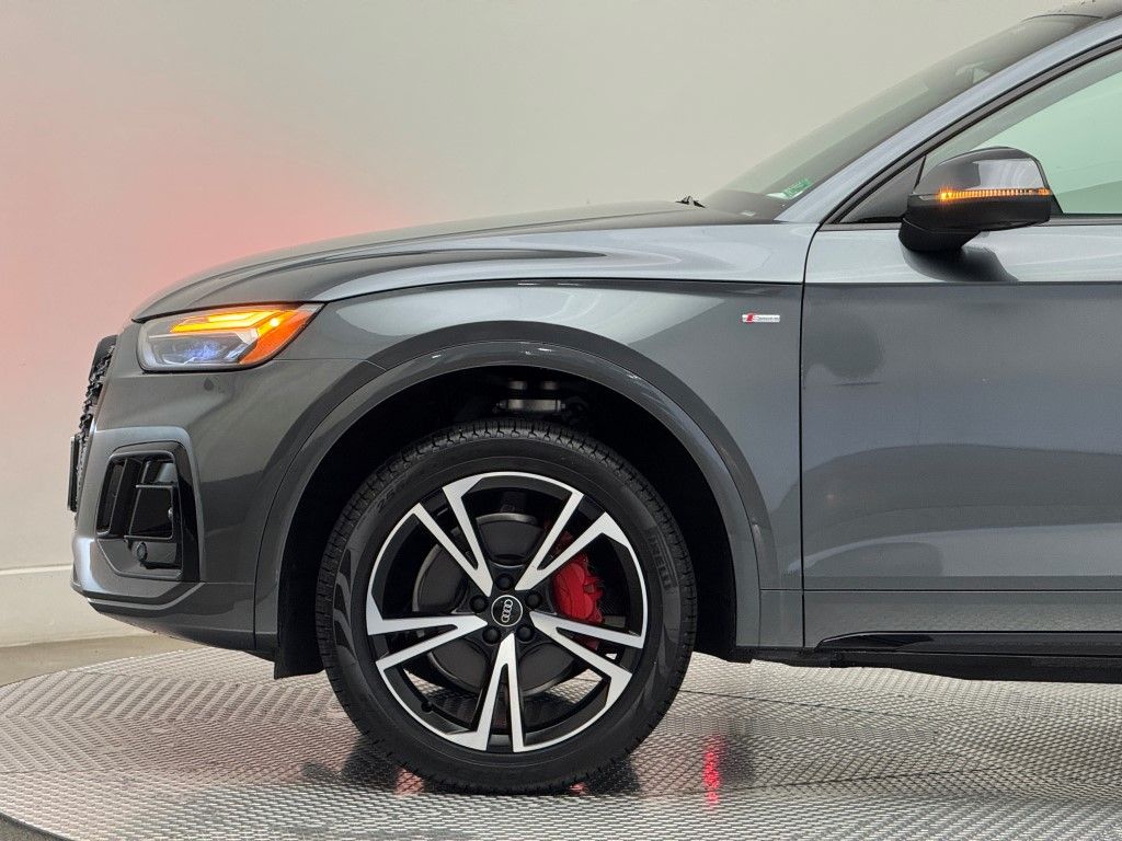 Thumbnail: 2025 Audi Q5 - 8