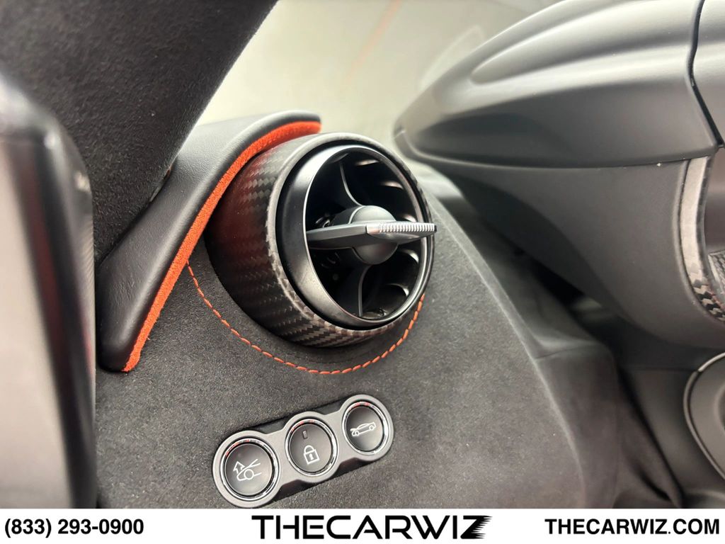 2024 McLaren 750S