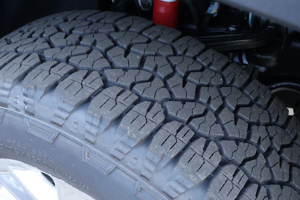 Thumbnail: 2025 Chevrolet Silverado 3500 - 10