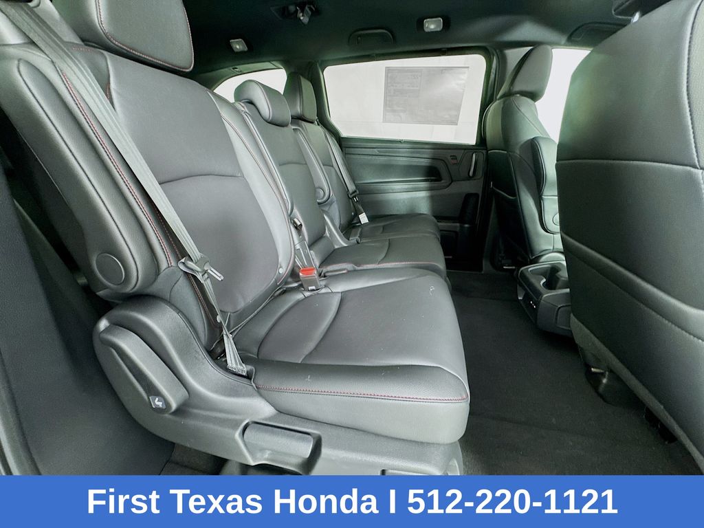 2025 Honda Odyssey Sport-L photo