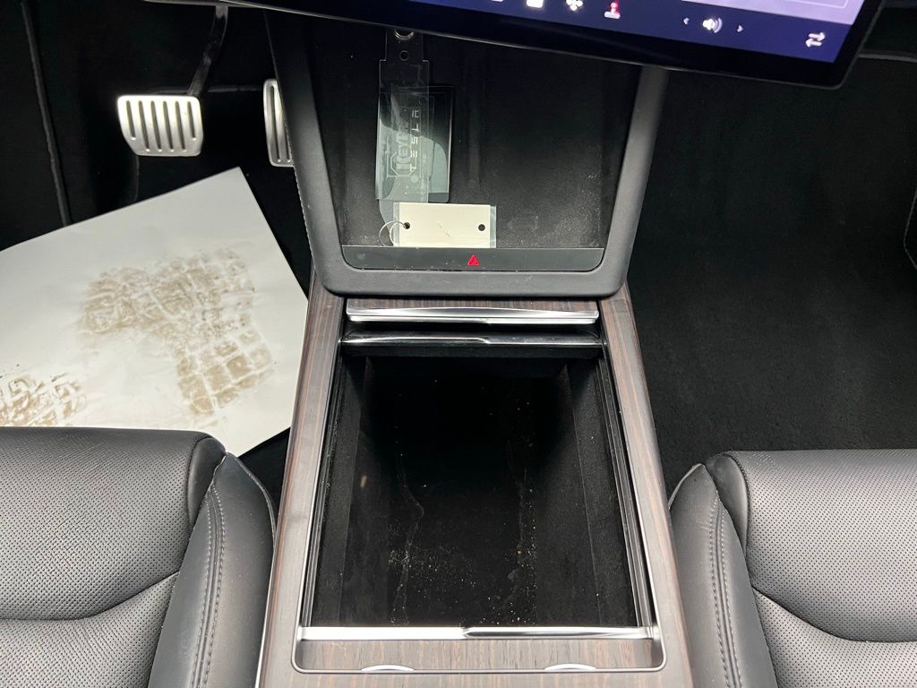 Thumbnail: 2023 Tesla Model X - 17