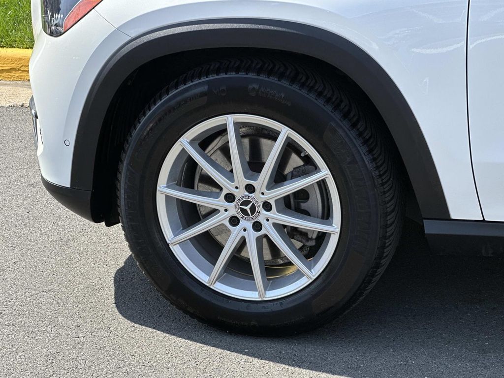 Thumbnail: 2025 Mercedes-Benz GLE - 15