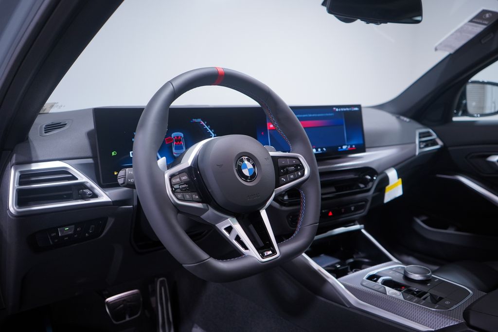 Thumbnail: 2026 BMW 3 Series - 6