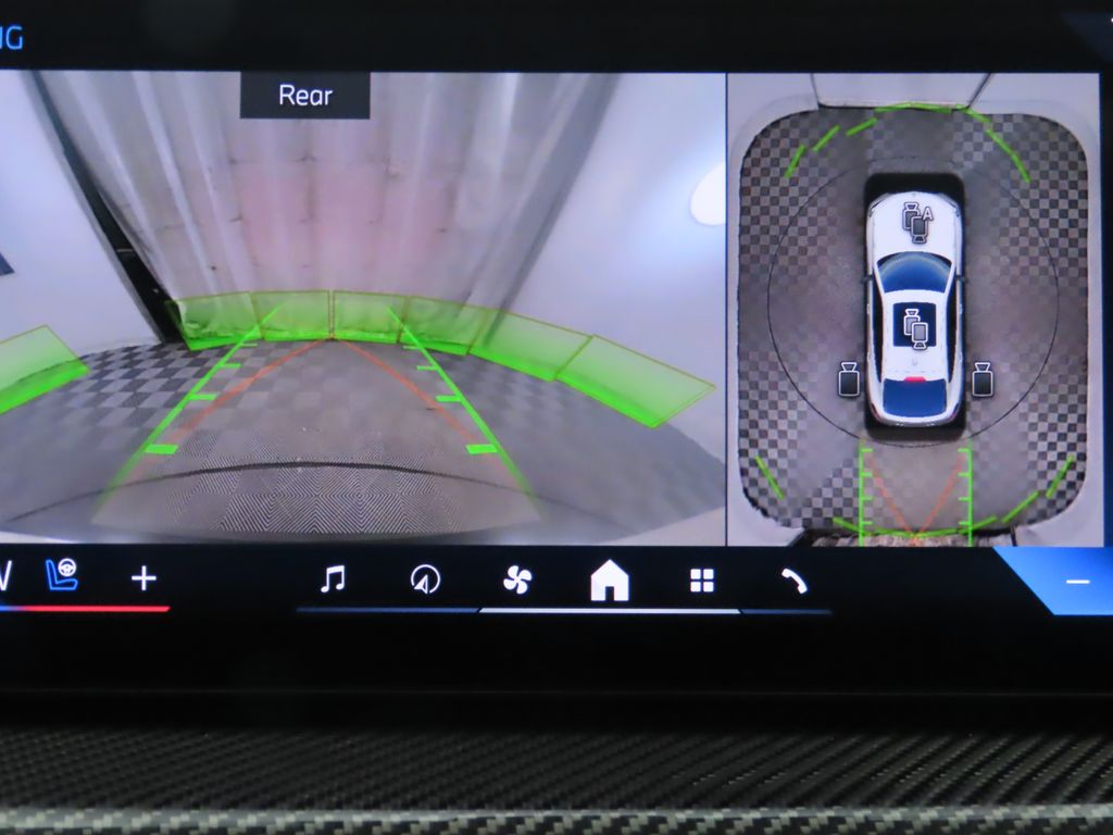 Thumbnail: 2026 BMW X6 - 16