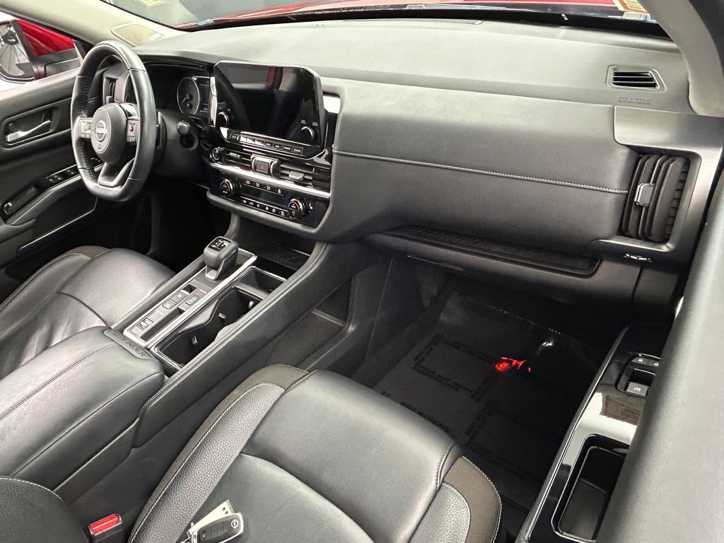 Used 2024 Scarlet Ember Nissan SL image 54