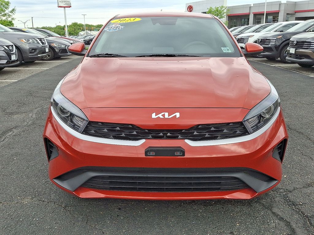 Thumbnail: 2023 Kia Forte - 2