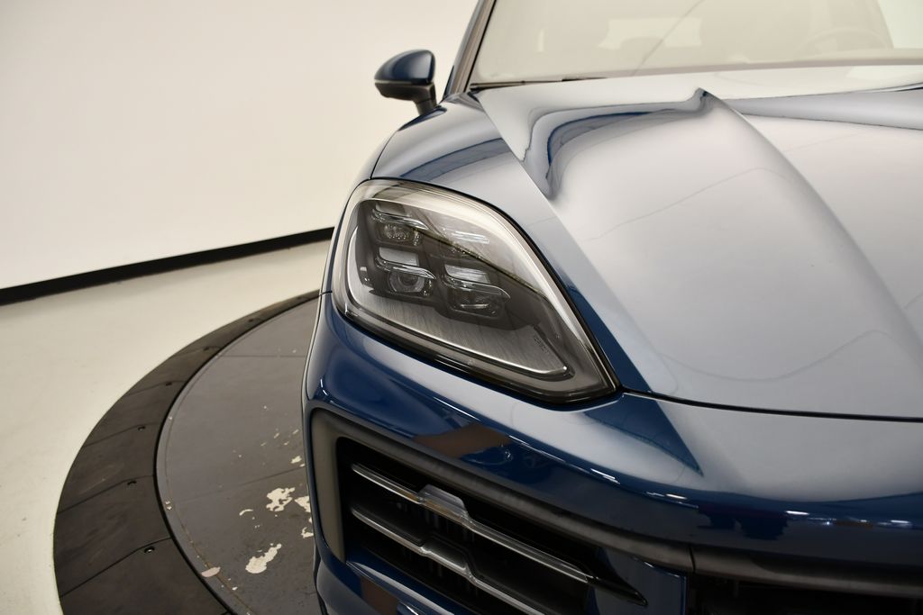 Thumbnail: 2024 Porsche Cayenne - 14