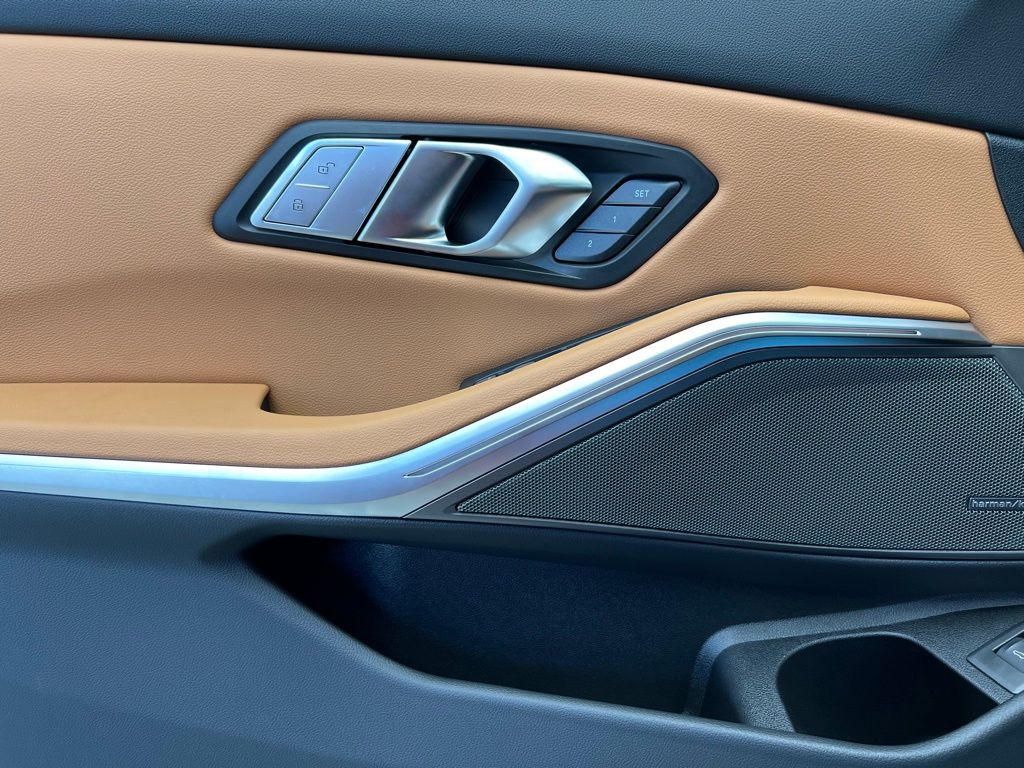 Thumbnail: 2026 BMW 3 Series - 21