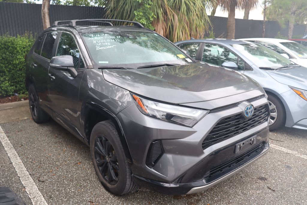 Thumbnail: 2022 Toyota RAV4 - 6