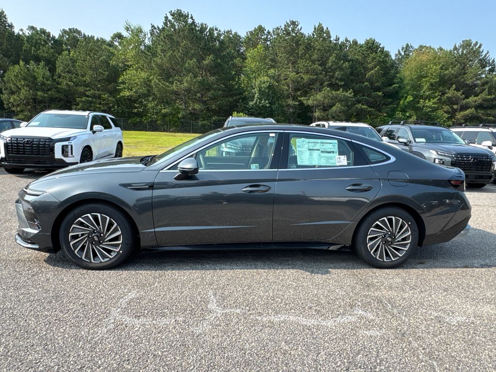 2025 Hyundai Sonata Hybrid Limited photo 7
