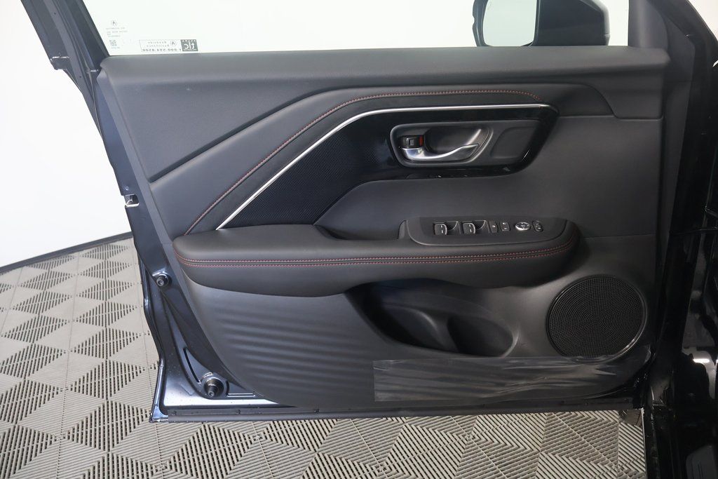 Thumbnail: 2025 Acura ADX - 7