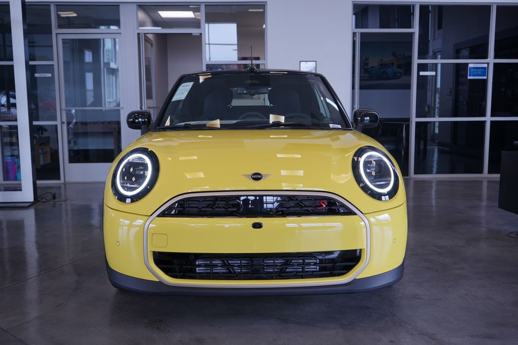 Thumbnail: 2026 MINI Cooper - 4