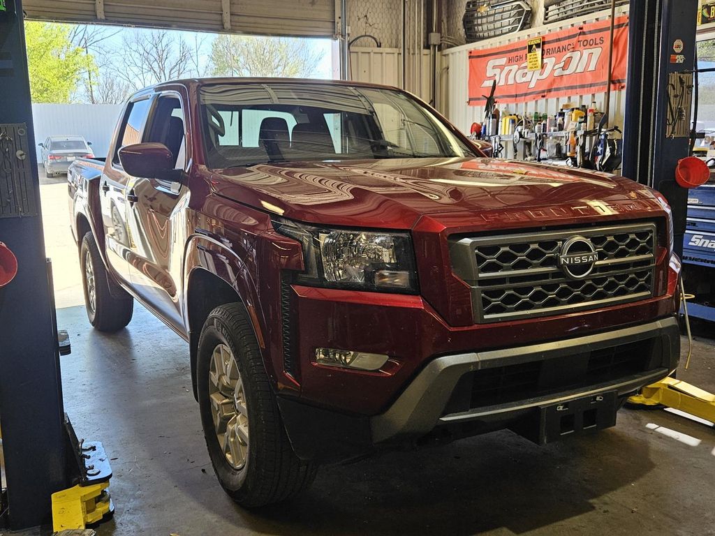 2024 Nissan Frontier SV Crew Cab 4WD