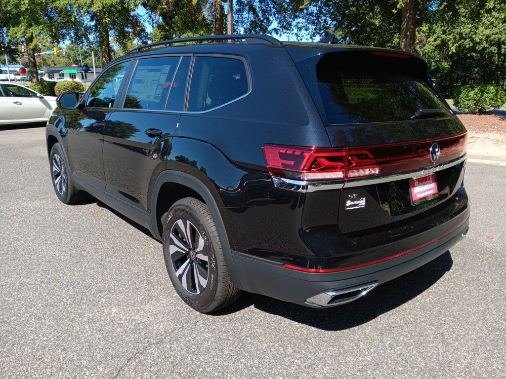 2024 Volkswagen Atlas 2.0T SE 3