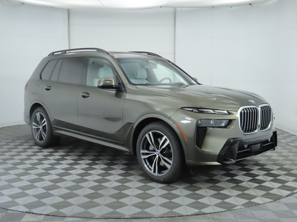 Thumbnail: 2026 BMW X7 - 3