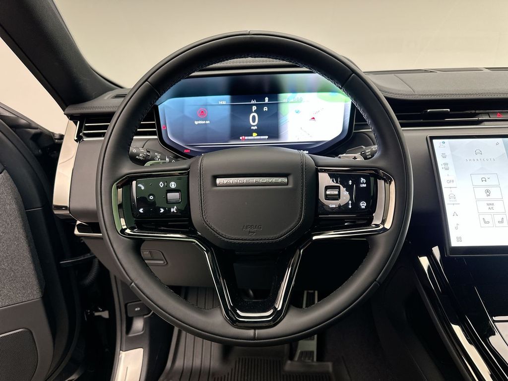 2025 Land Rover Range Rover Sport Dynamic 13