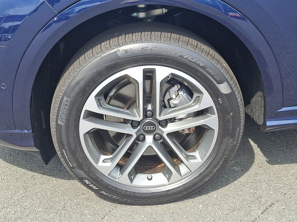 Thumbnail: 2026 Audi Q5 - 5