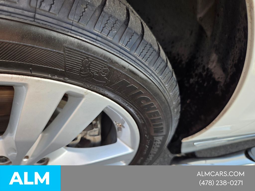 Used 2015  Mercedes-Benz ML 350 image 19