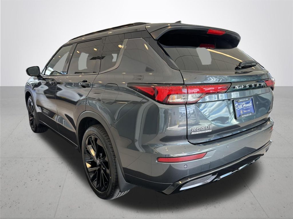 2026 Nissan Rogue Plug-In Hybrid Platinum