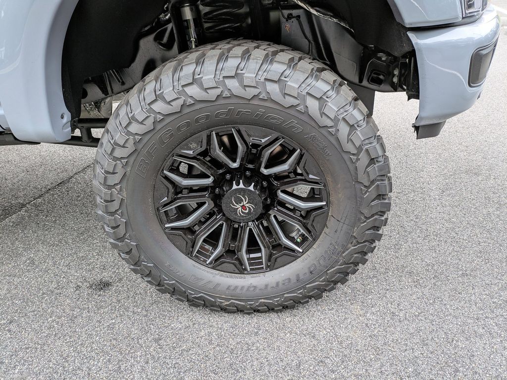 2025 Ford F-250 Black Widow