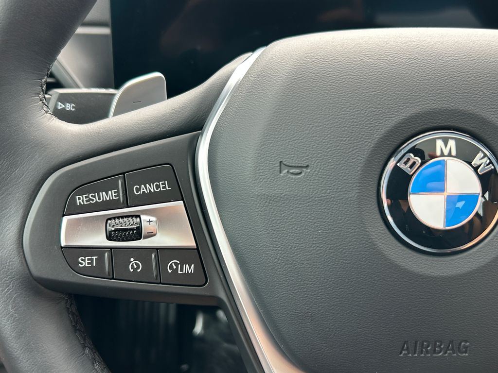 Thumbnail: 2024 BMW 3 Series - 19