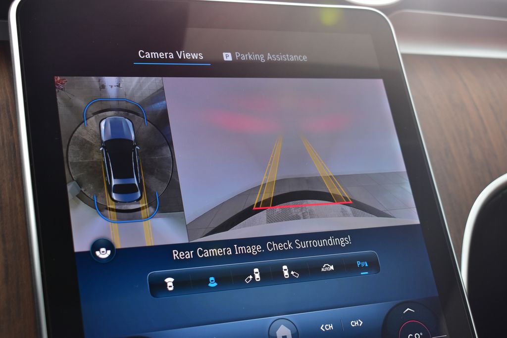 Thumbnail: 2025 Mercedes-Benz C-Class - 20