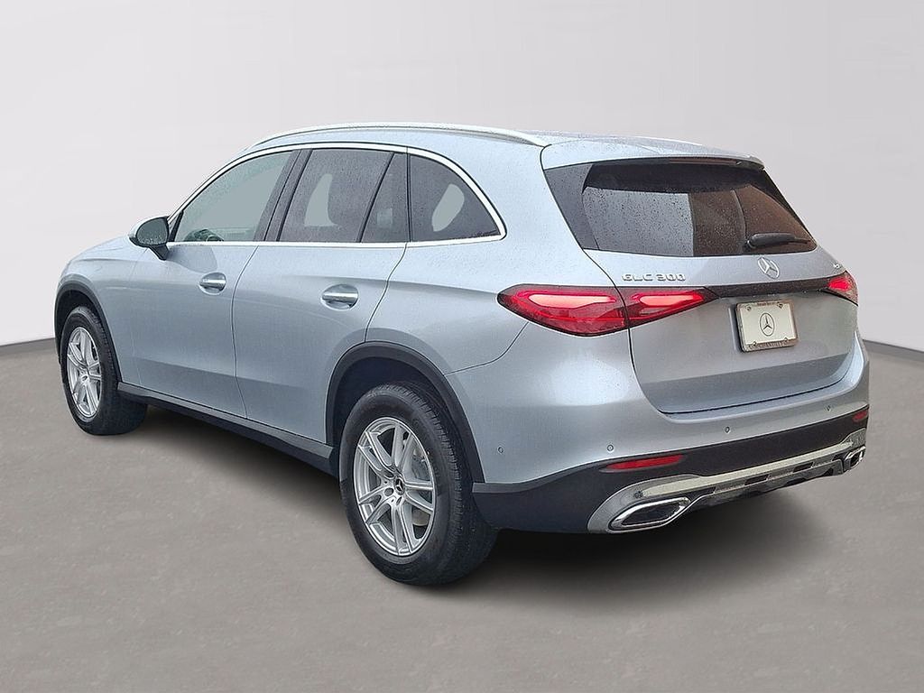 Thumbnail: 2025 Mercedes-Benz GLC - 4