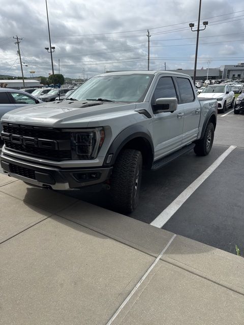 Avalanche Gray 2023 Ford F-150 Raptor SuperCrew 4WD Pickup Truck Four-Wheel Drive Automatic