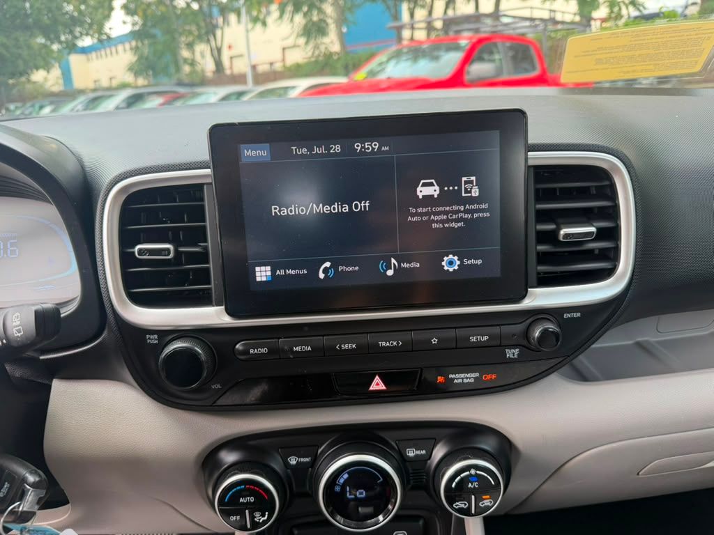 Used 2023 Hyundai Venue SUV