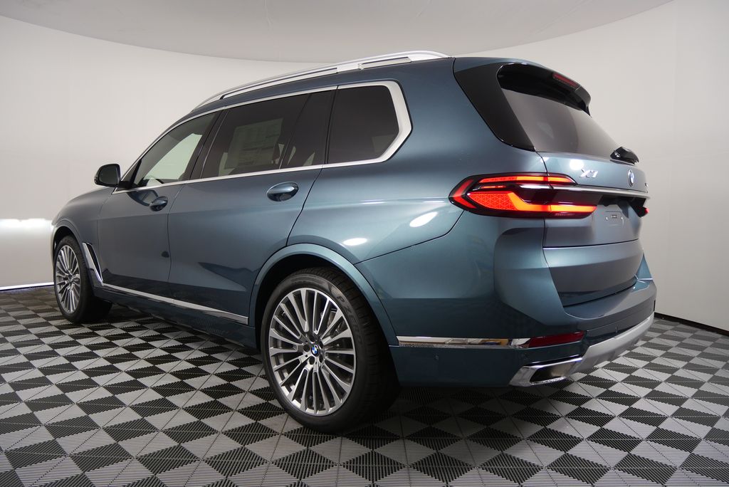 2026 BMW X7 xDrive40i 5