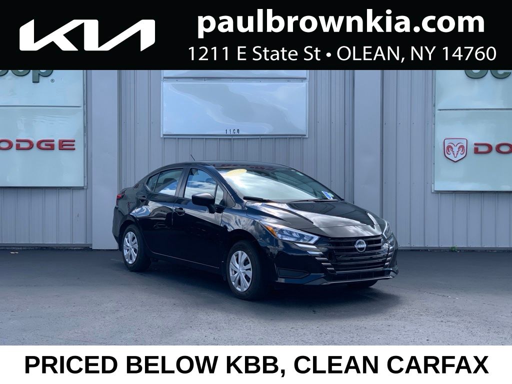 Super Black Metallic 2025 Nissan Versa Sedan Front-Wheel Drive Continuously Variable Transmission
