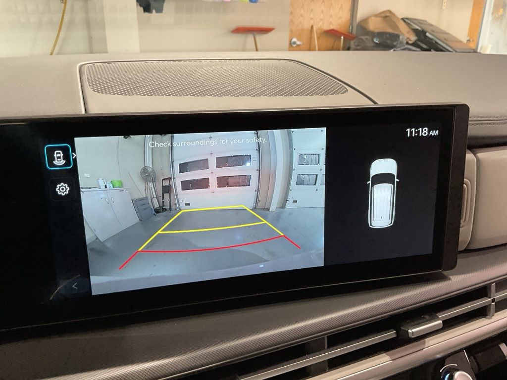 New 2026 White Hyundai SE image 16